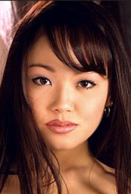 Natasha Yi